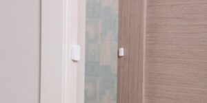 aqara deur en raam sensor (officiÃ«le eu versie, ce gekeurd) zigbee â€“ compatible met homey, domoticz (plug in), home assistant, home kit (via aqara hub), mi home en meer.